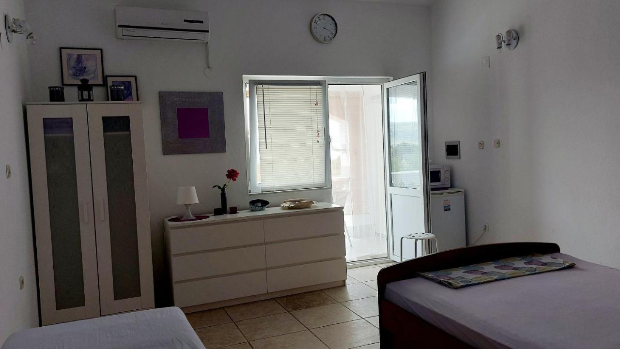 Arts Room Jasmina With Sea View Bikers And Pets Are Welcome สตารีกราด-ปาเคลนีซา ภายนอก รูปภาพ